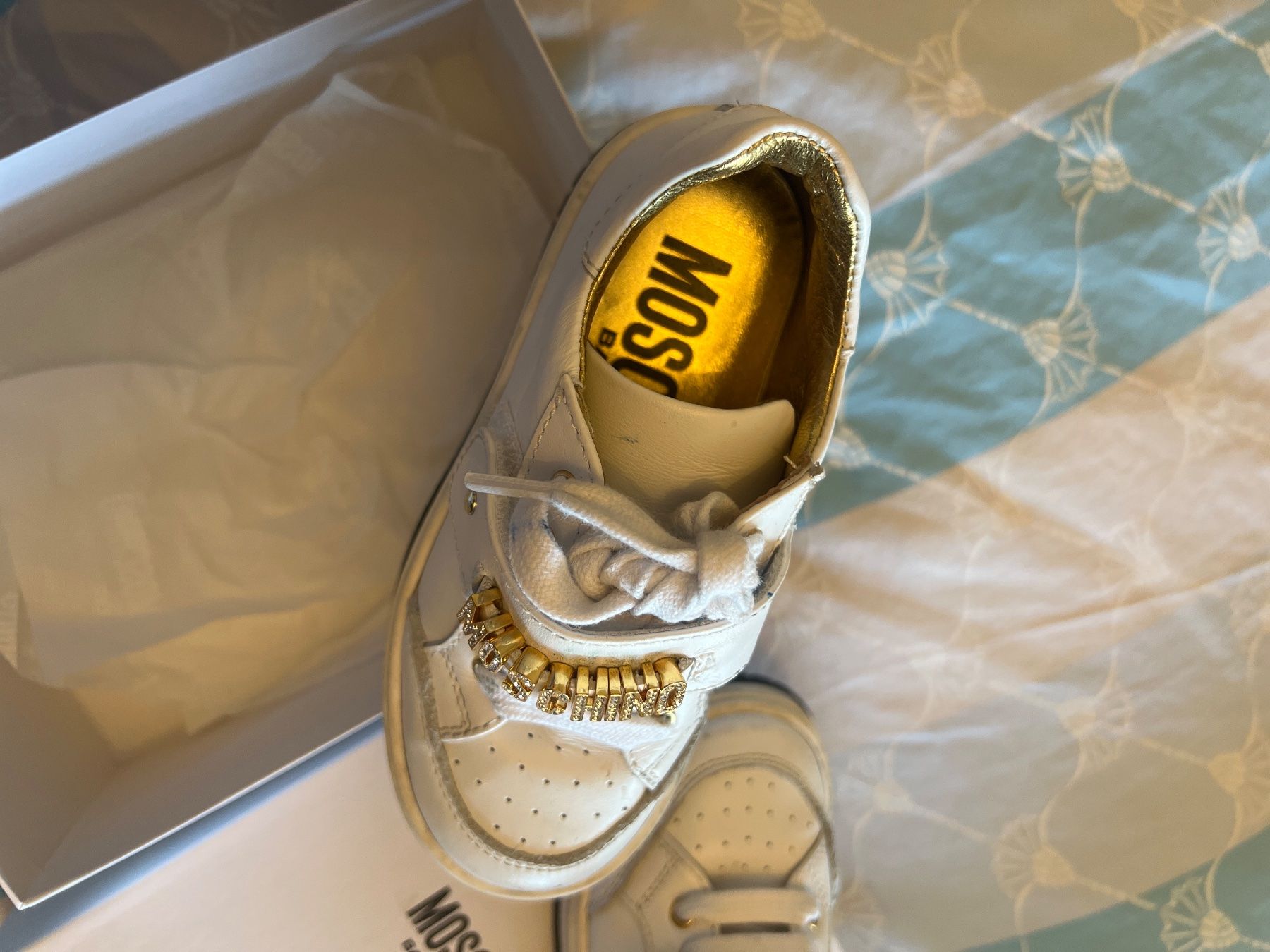 Moschino Scarpe per ragazzi: Moschino Kinder sneakers – Usato da Menzingen venduto da Mypersonalshopp 3