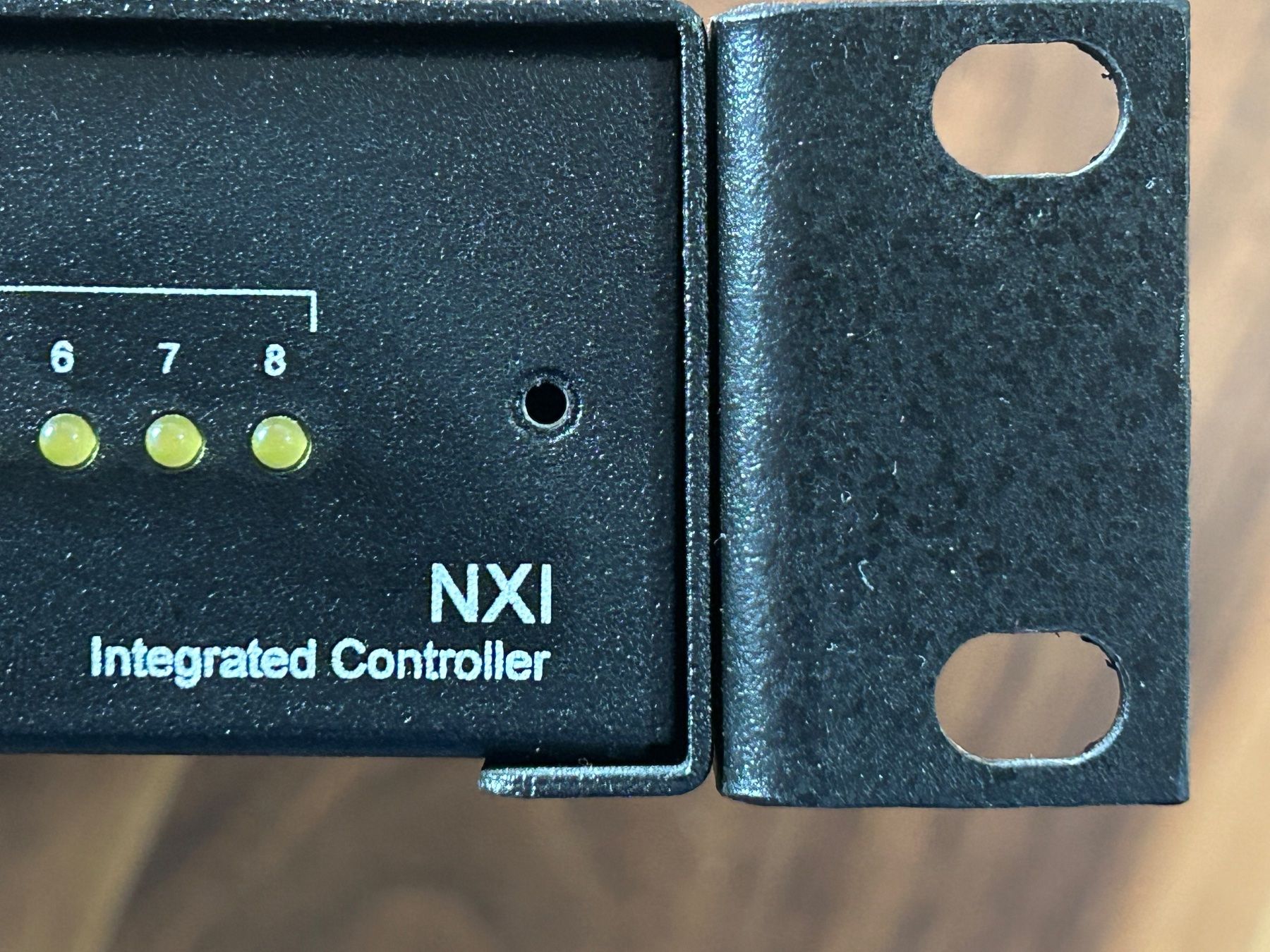 Sistema di controllo: AMX NXI Integrated Controller NetLinx Hub Rack-Einbau – Usato da Gossau ZH venduto da Kustergo 2