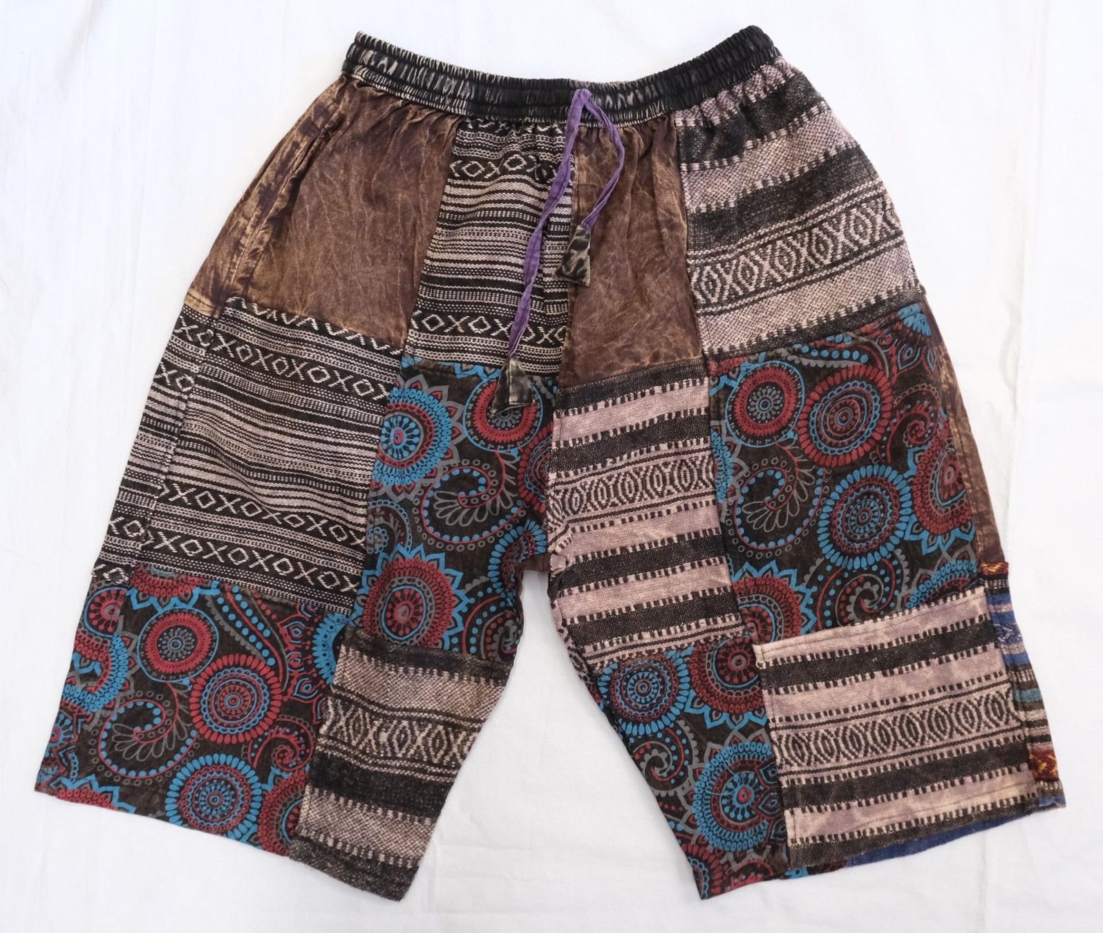 Hosen: Kurze Hose Shorts Patchwork Baumwolle Schlupfhose Grösse L – Neu (gemäss Beschreibung) aus Zürich von Masala-Oase