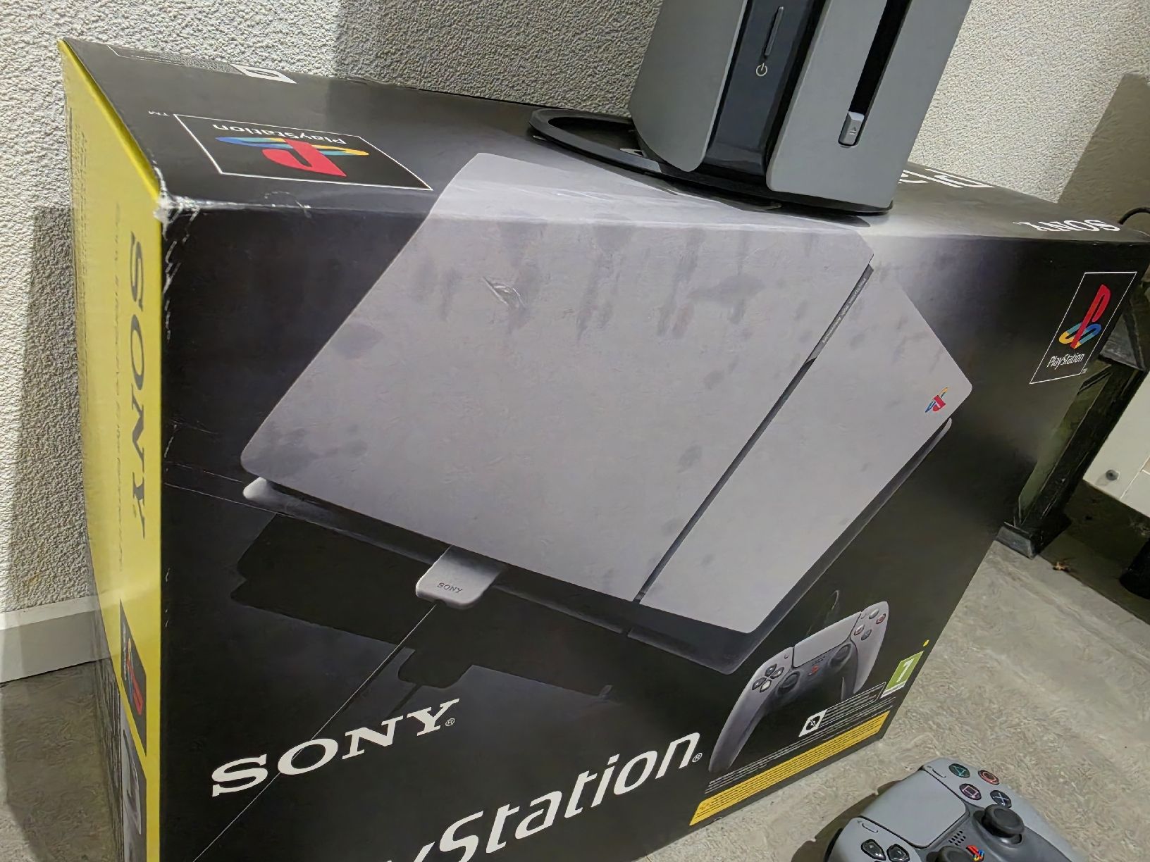 Sony Console: Ps5 slim disc 30th édition, 3TB + 2 manettes – Usato da Hauteville venduto da mopar87 5