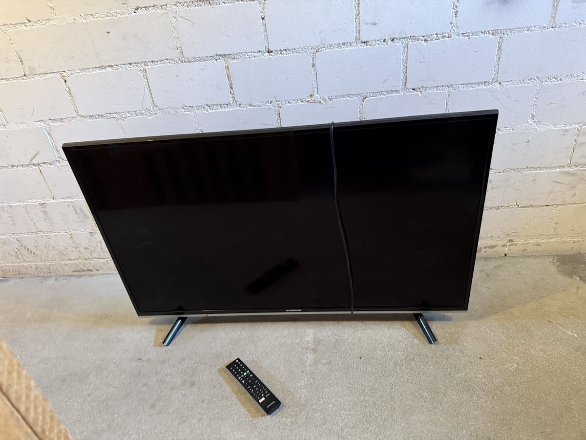 Fernseher: Fernseher voll funktionsfähig  – Gebraucht aus Wald ZH von and_r8hw