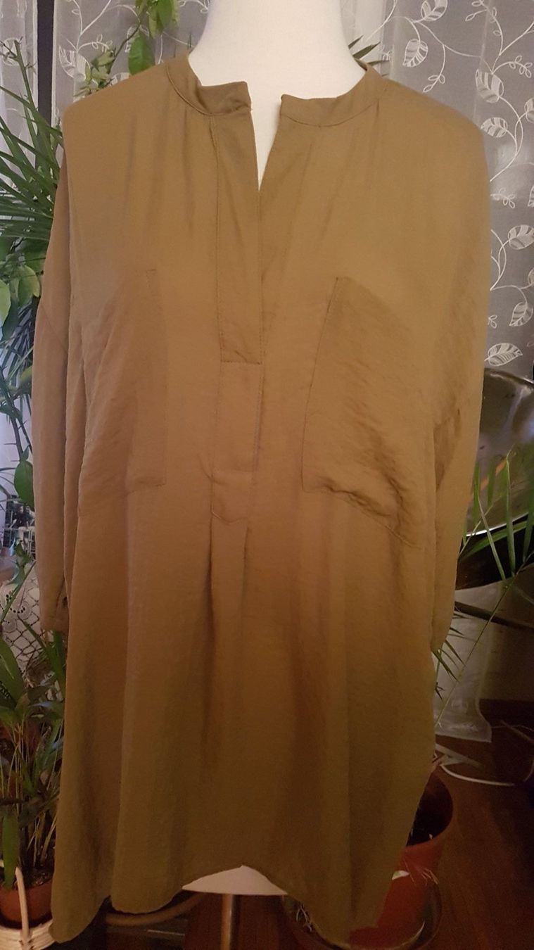 H&M Camicette: Olivgrüne luftige weite Bluse – Nuovo (secondo la descrizione) da Oberengstringen venduto da Sheera7