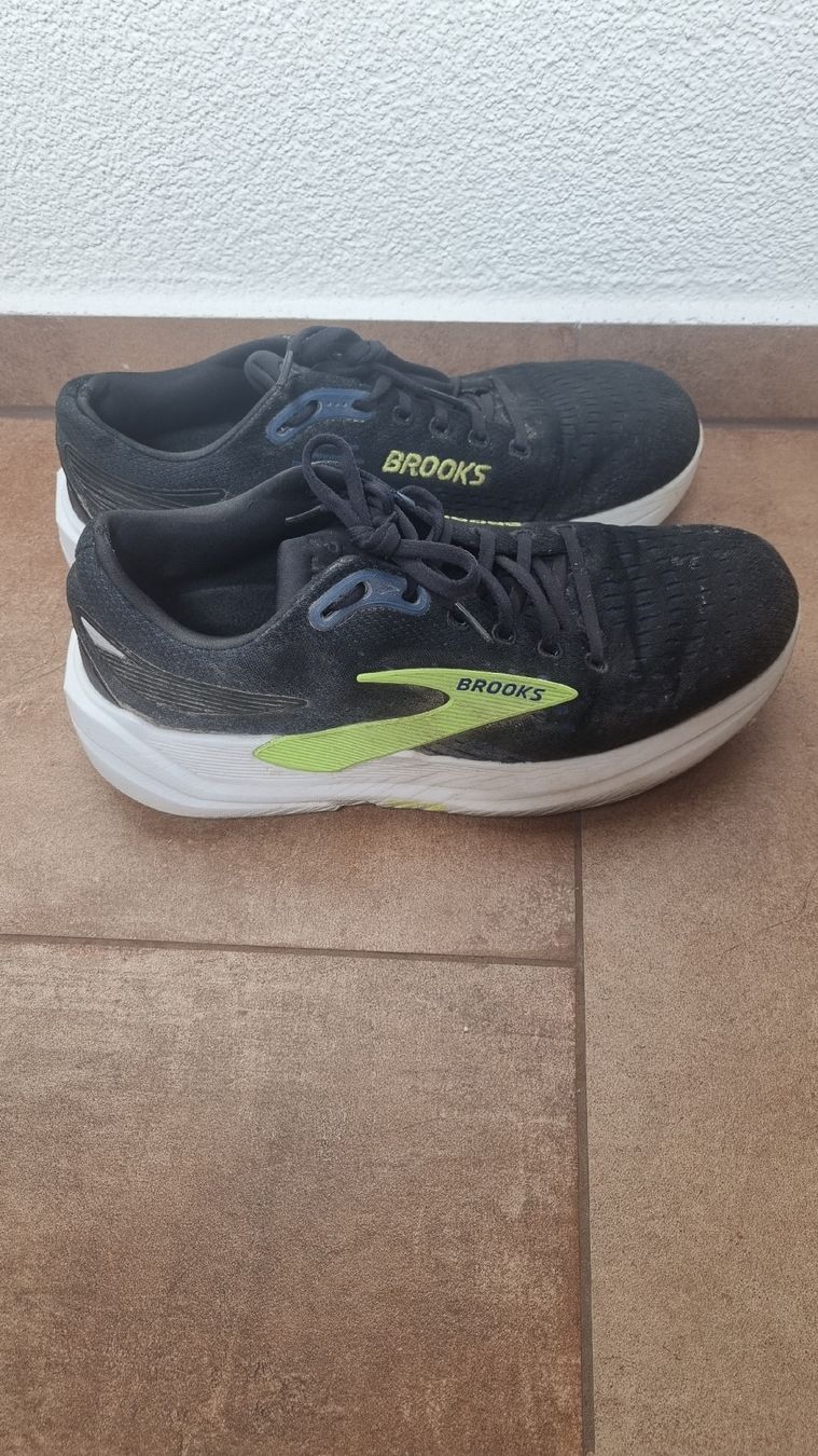 Herrenschuhe: Brooks Ghost max – Gebraucht aus Sâles (Gruyère) von Rapha1111 1
