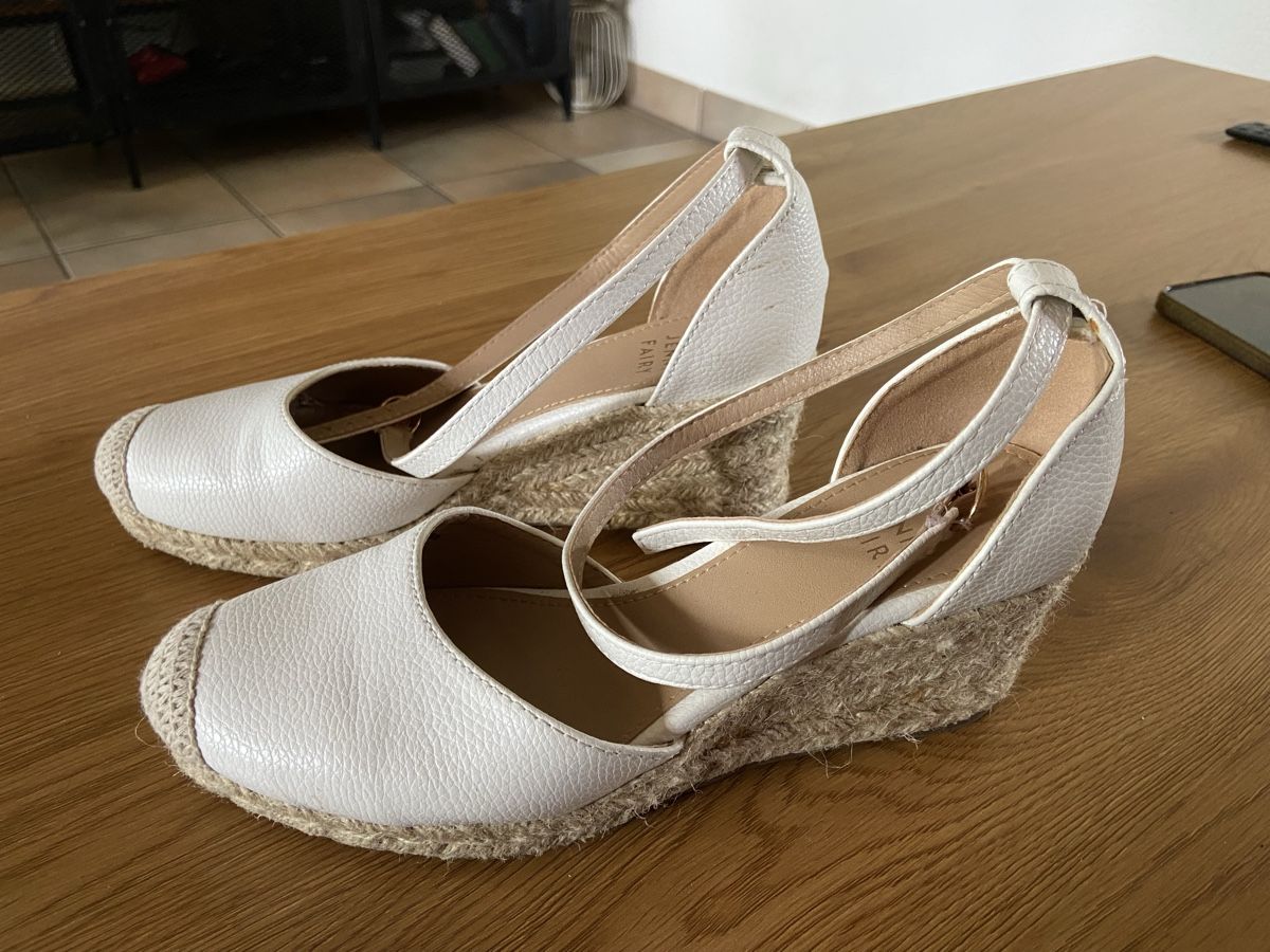Scarpe da donna: Escarpin  – Nuovo (secondo la descrizione) da Berlens venduto da aye_lf66 1