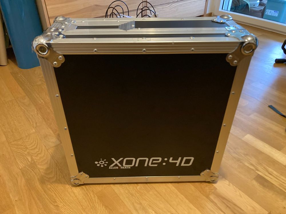 Allen&Heath XONE:4D DJ Mixer mit Flight Case | Kaufen auf Ricardo