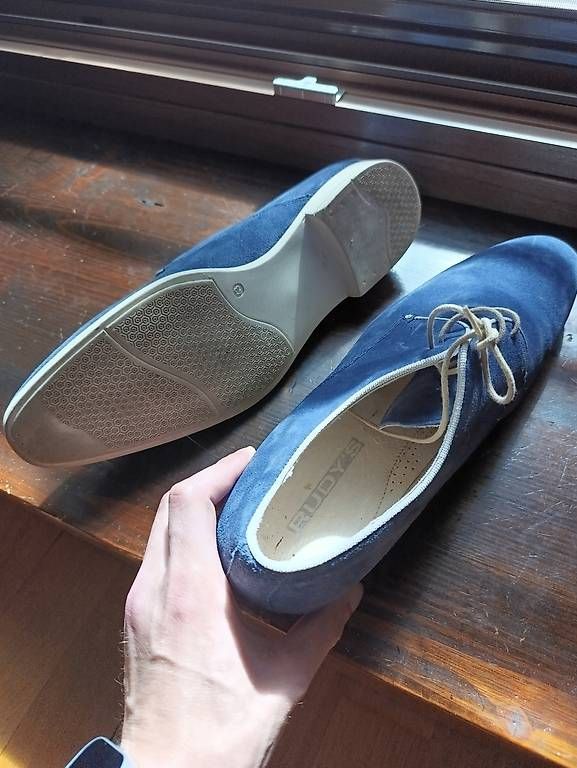 Scarpe da uomo: Chaussure Daim bleu Ruby's 43 – Usato da yvonand venduto da JeremyC25 1