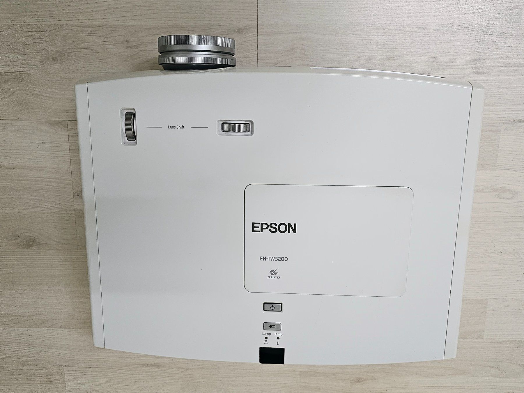 Epson Proiettori: Full-HD-Beamer Epson EH-TW3200 – Usato da Niederwil AG venduto da flimmerwerk 7