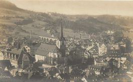 Herisau AR Dorfzentrum, 3 Industriekamine Bahnbrücke 1924