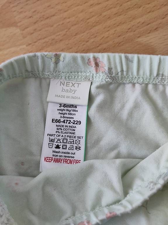 Kleiderpakete & -sets: 2 Mädchen Sets , Next und C & A Gr. 62/68 – Gebraucht aus Uznach von Claudi1186 1