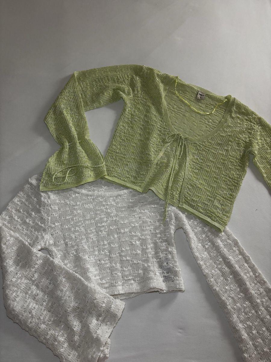 Kleiderpakete & -sets: lot de hauts – Neu (gemäss Beschreibung) aus Vouvry von sha_rk5q