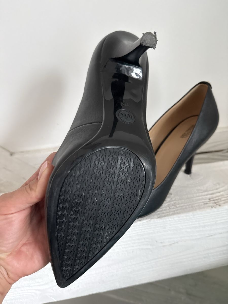 Michael Kors Scarpe da donna: Schwarze Michael Kors Pumps, Grösse 42 – Usato da Andhausen venduto da Ste_senn 1