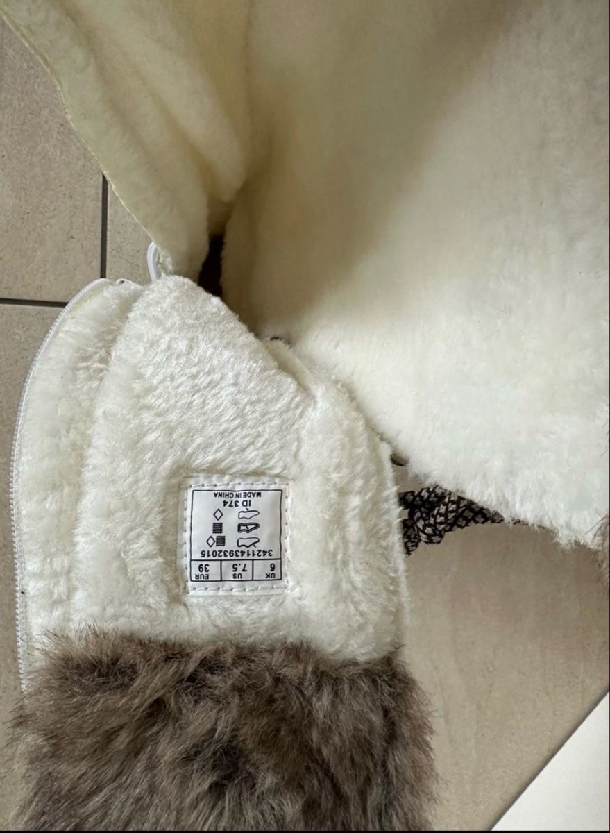 Scarpe da donna: Winterstiefel Grösse 39 – Usato da Trüllikon venduto da angela4444 3