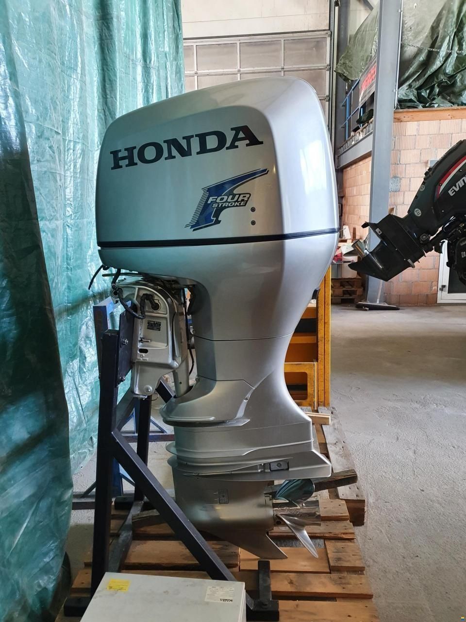 Honda Motori: Aussenbordmotor Honda BF225 NEU – Usato da Solothurn venduto da Eduka72