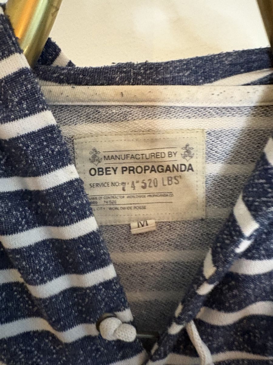 Obey Maglioni & Felpe: Pull OBEY Propaganda, Size M – Usato da Neuchâtel venduto da sharposneaks 1