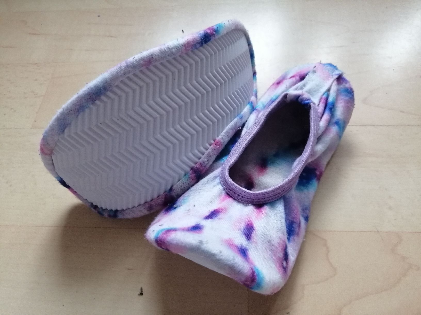 Schuhe für Mädchen: Turnschläppchen gr. 25 – Gebraucht aus Schötz von pemali