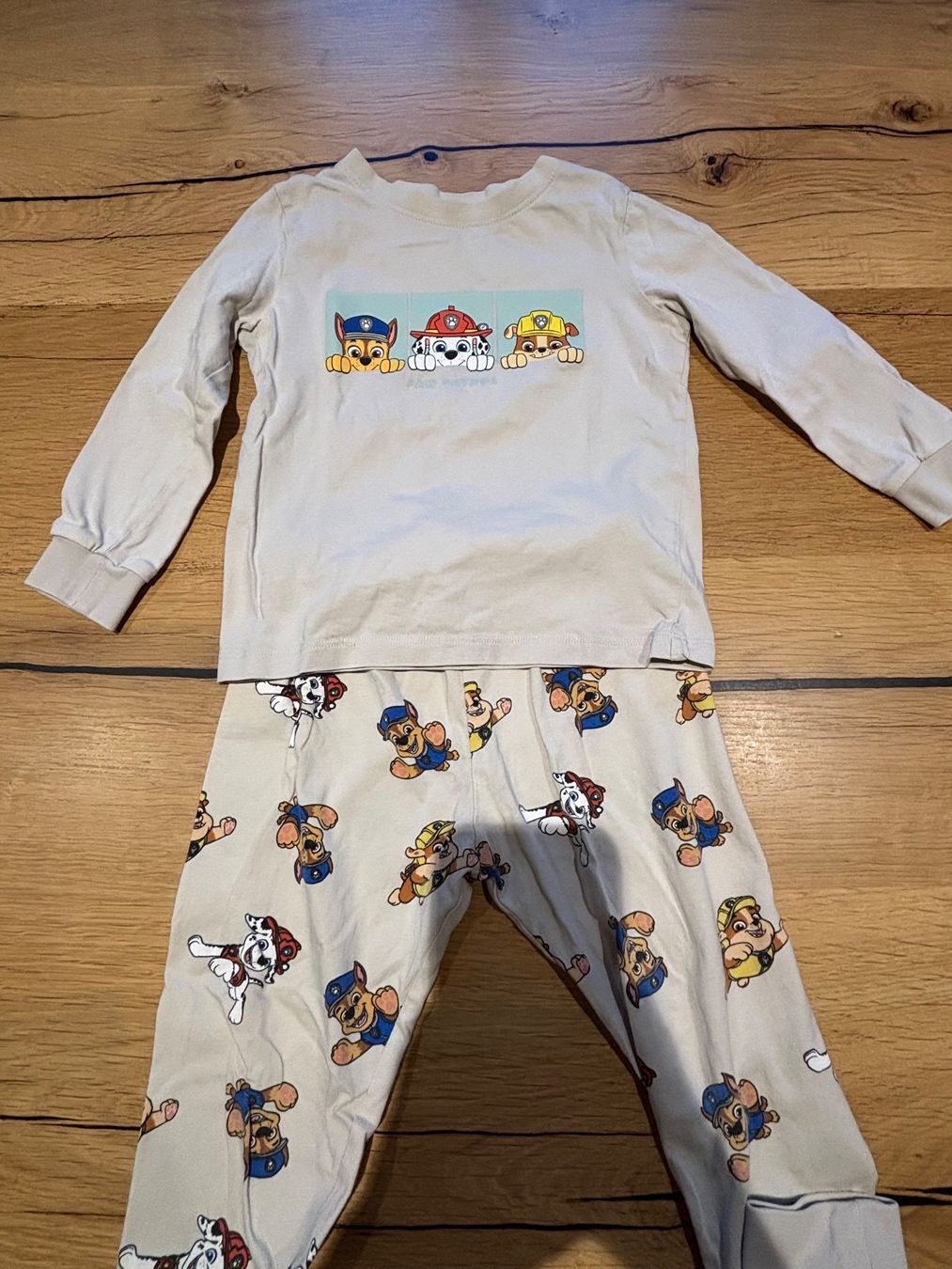 C&A Pyjamas & Ähnliches: Pyjama pat’patrouille – Gebraucht aus Bressaucourt von Lamu