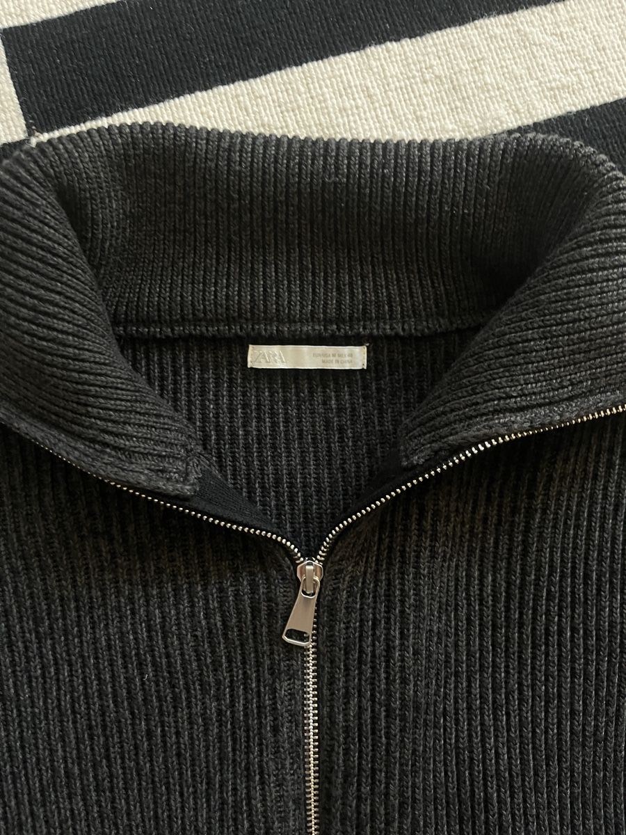 Zara Maglioni & Felpe: Strickjacke mit Reissverschluss dunkelgrau – Nuovo (secondo la descrizione) da Baden venduto da JelenaLuisa 1