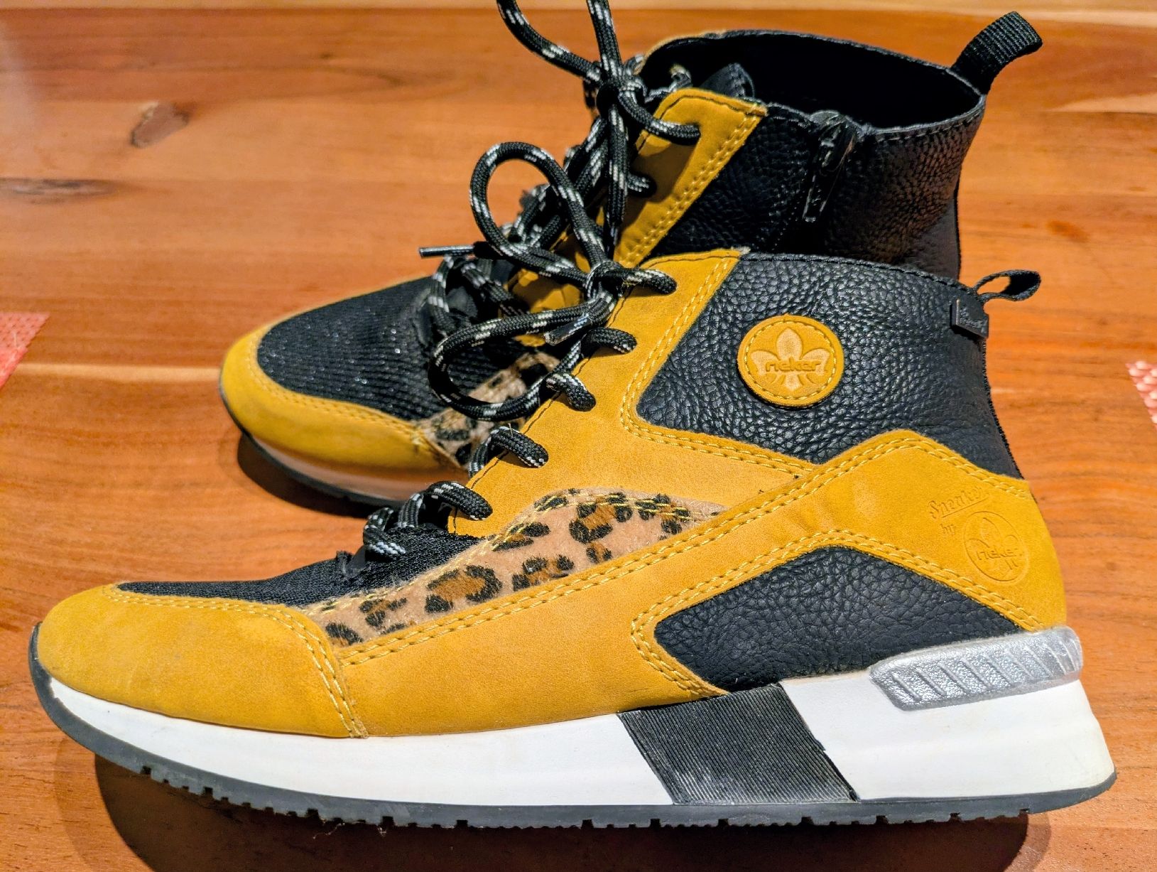 Rieker Scarpe da donna: Cooler Sneaker by Rieker, Gr. 39 – Nuovo (secondo la descrizione) da Sursee venduto da Aniri 2