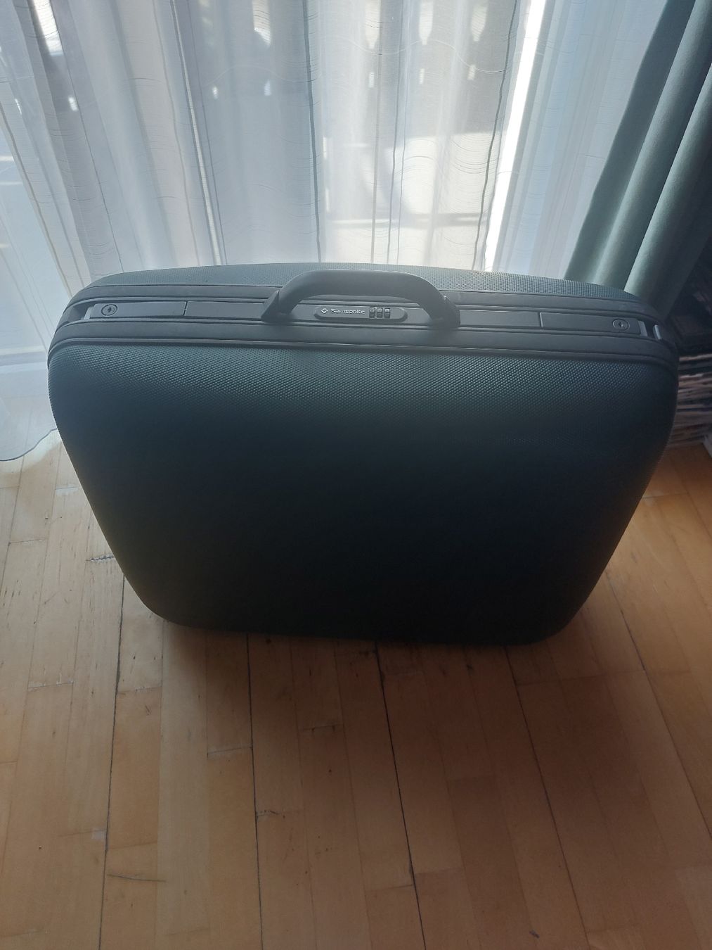 Reisekoffer: Schalenreisekoffer – Gebraucht aus Landquart von Cedes 2