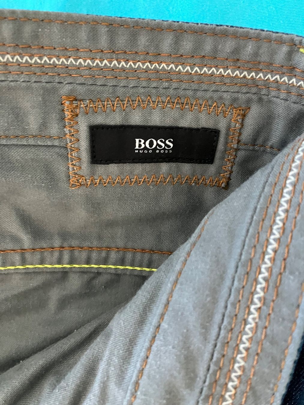 Hugo Boss Jeans: Hugo Boss Jeans 36 – Usato da Wil SG venduto da fraueulalia 3