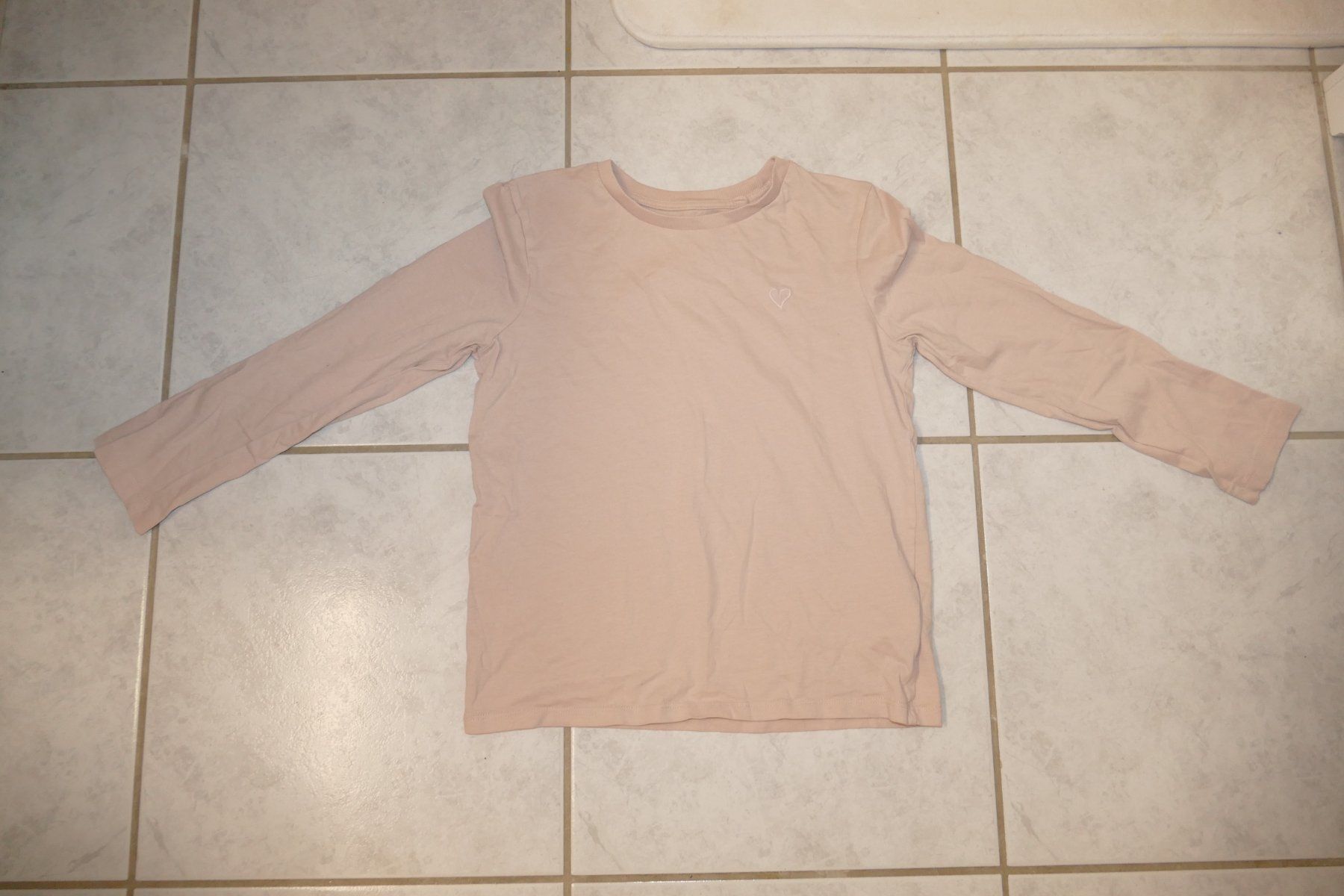 C&A Camicette, T-shirt & Top: C&A: Langarm T-Shirt Gr. 140 – Usato da Niederhasli venduto da Flash32 1