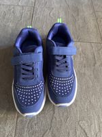 Leichte neuwertige Turnschuhe Gr. 36