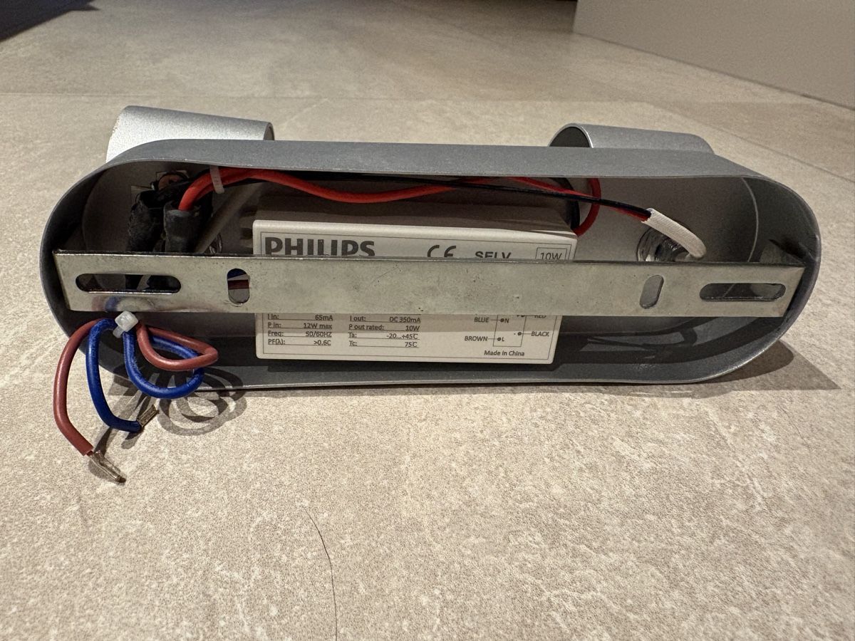 Philips Lustres & lampes de plafonds: Philips Deckenleuchte 2 Spots silber neuwertig – D'occasion à Siglistorf par demeyste 1