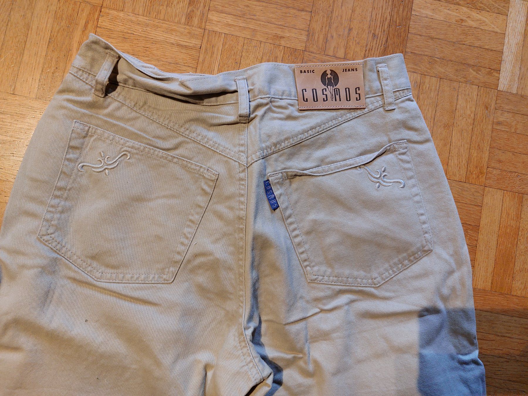 Jeans: schöne Hose / Jeans, Grösse 42, beige/sand – Usato da Escholzmatt venduto da Stern777 2