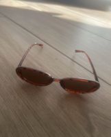 OVALE SONNENBRILLE UNGETRAGEN