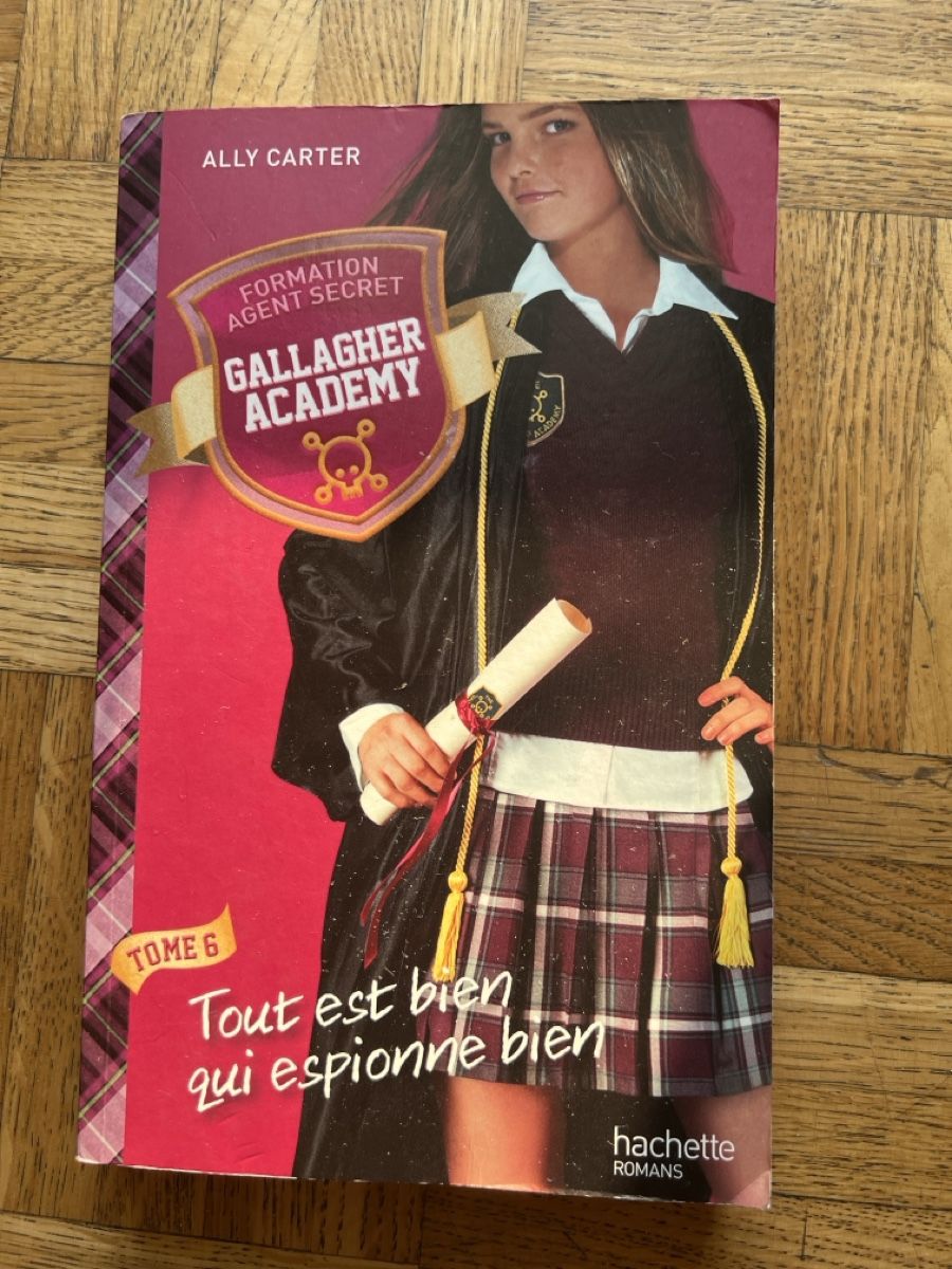 Bücher: Gallagher academy tomes – Neu (gemäss Beschreibung) aus Lausanne von dra_9ygf 5