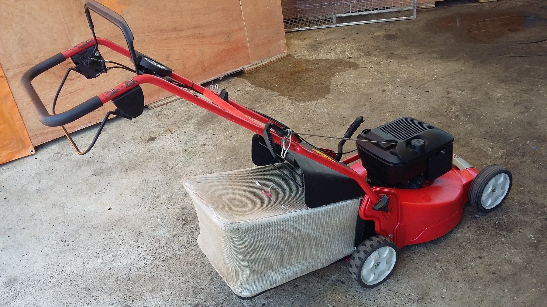 Tagliaerba: Rasenmäher SABO 52 Vario Briggs Stratton – Usato da Dulliken venduto da mopar030 1
