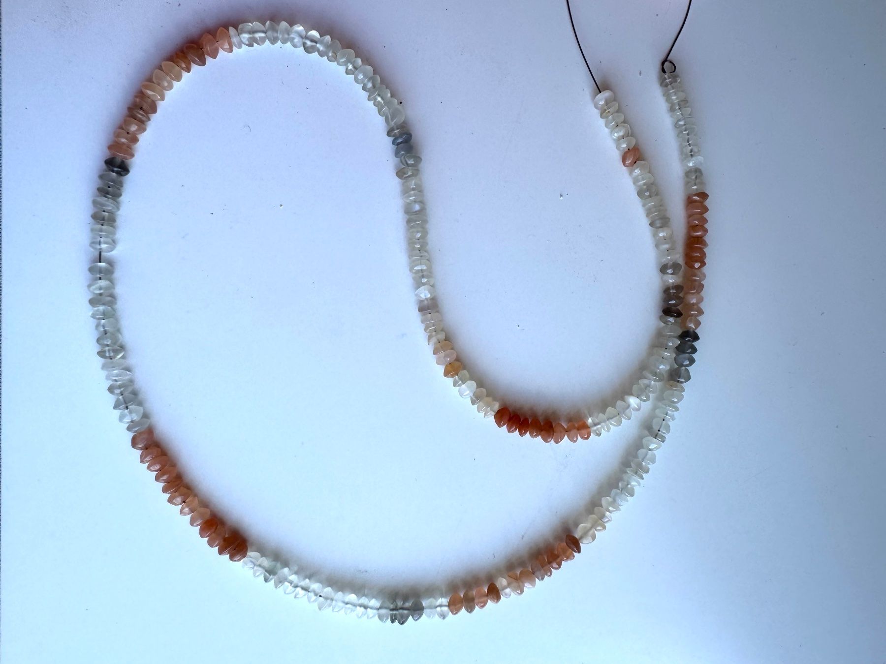 Catenine: Mondstein      extra  spezielle Form   ca 4 bis 5 mm    44cm – Nuovo e nell'imballaggio originale da Leuggern venduto da gemshow 4