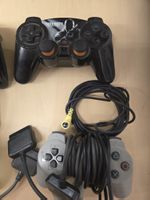 Diverse Sammlung von PS2 Controllern - Ideal für Sammler!