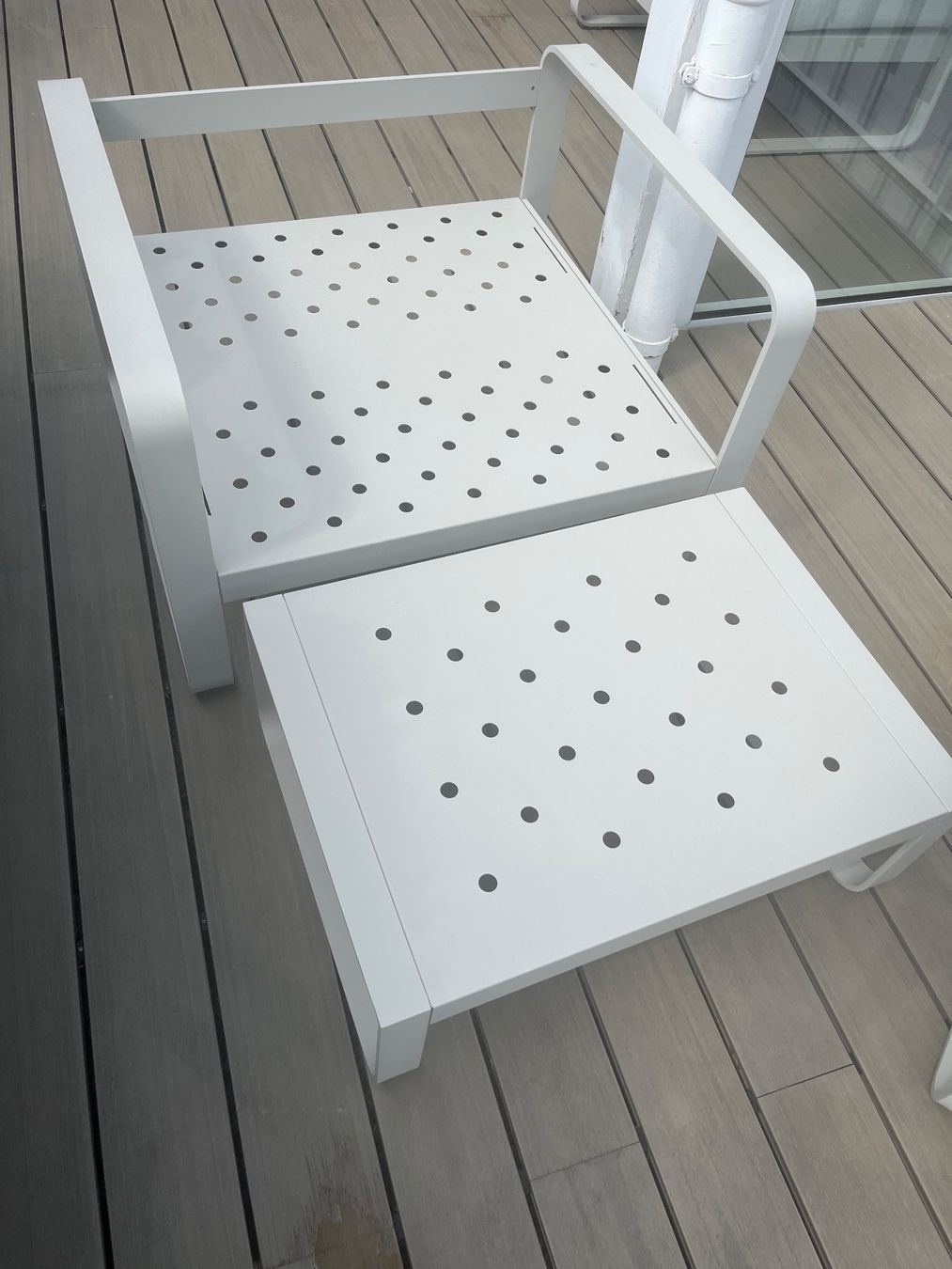 Fermob Fauteuils: Fermob Bellevie sessel und hocker – D'occasion à Schübelbach par Mcdermor