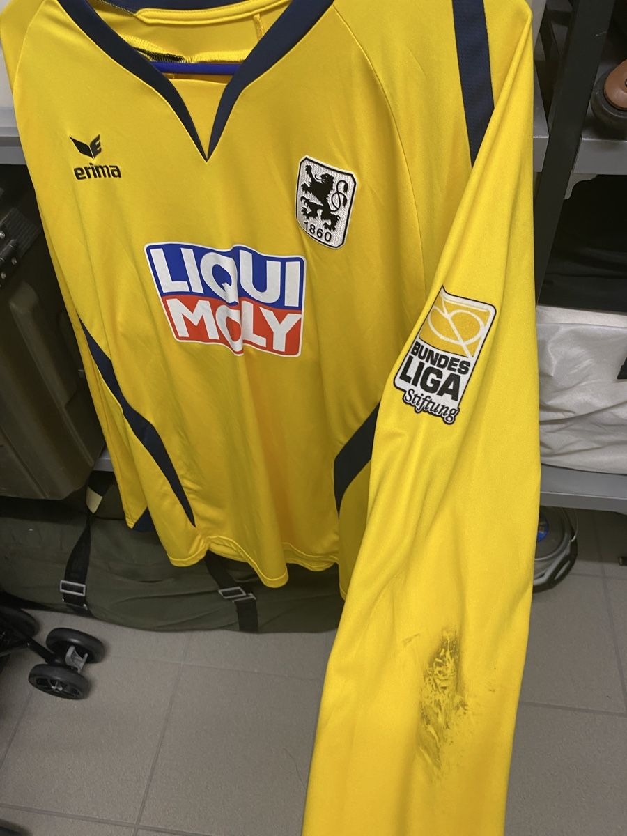 Canottiere & Pantaloni: Matchworn Gabor Kiraly 1860 München – Usato da Chur venduto da Stabainin 1