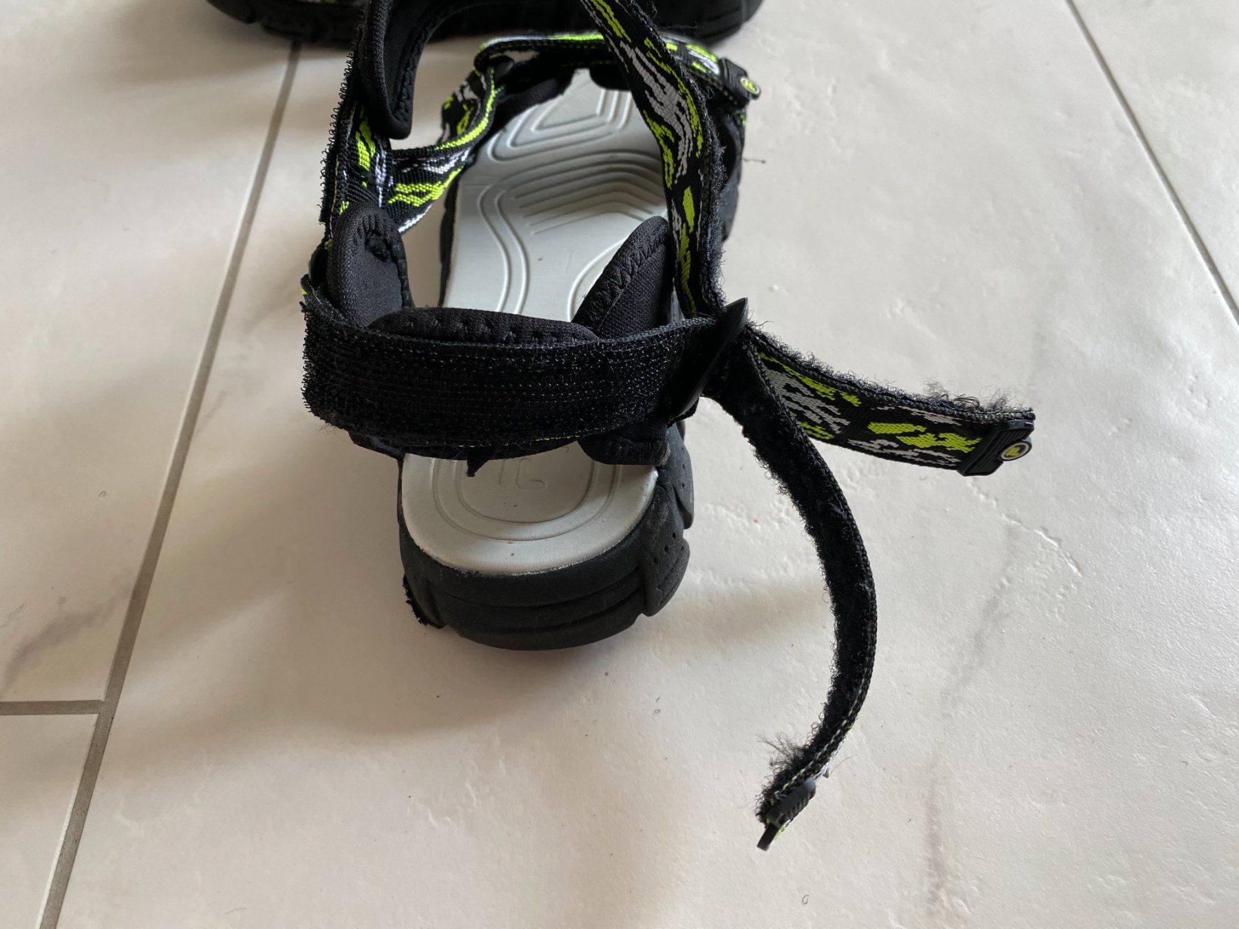 Fila Scarpe per ragazzi: FILA Sandale Grösse 31 – Usato da Wagen venduto da 20Ricola18 4