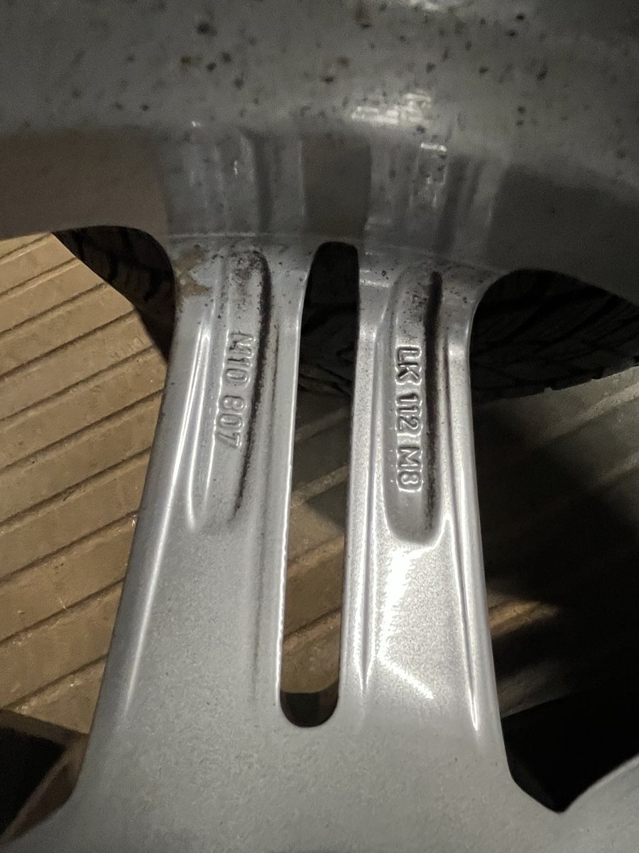 Mercedes-Benz Pneus & Roues: Mercedes Winterräder – D'occasion à Lichtensteig par Trisi0 5