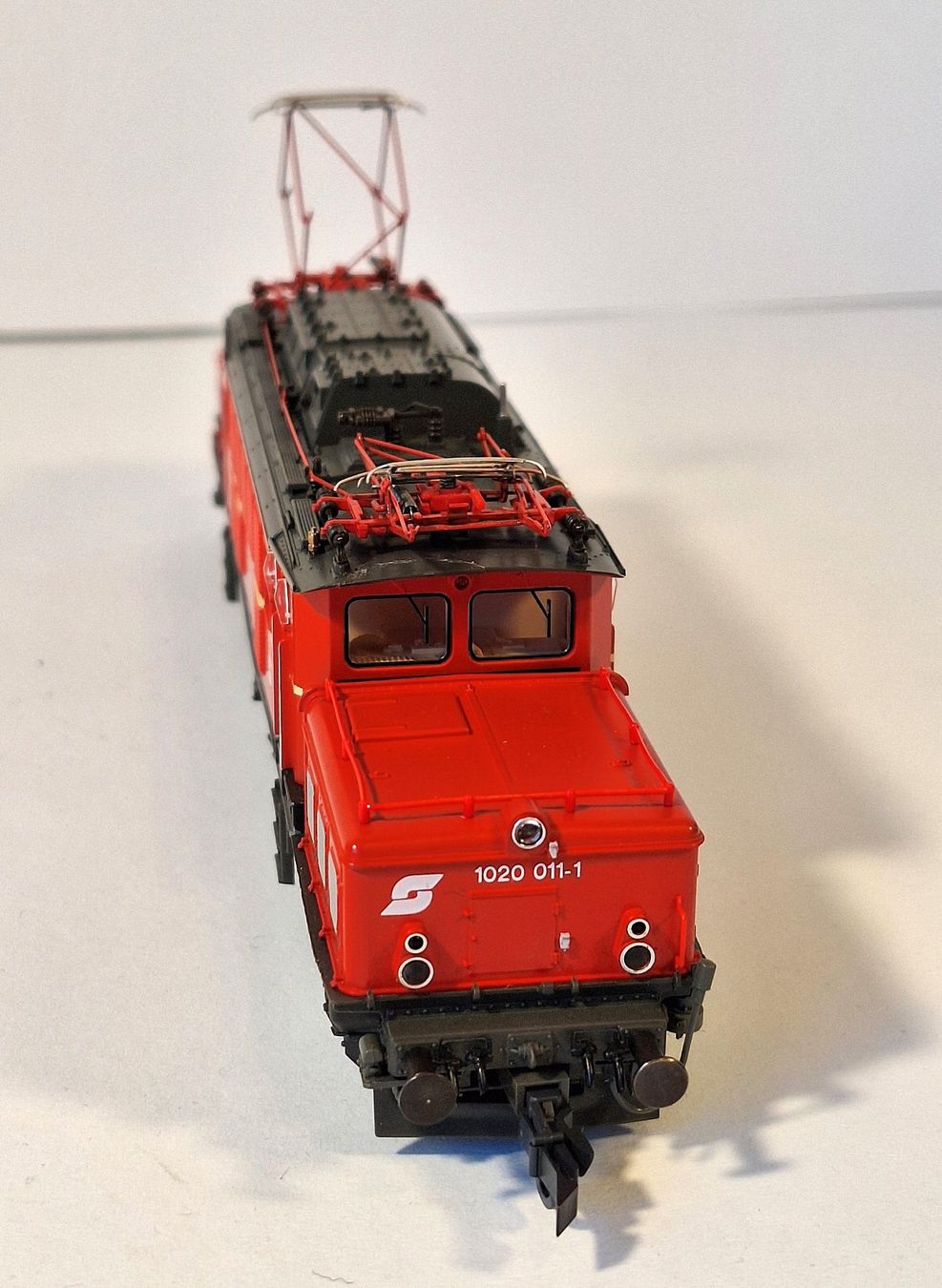 Roco Trains électriques: ÖBB 1020 mit Güterzug – D'occasion à Bern par BahnliebhaberRe420 6