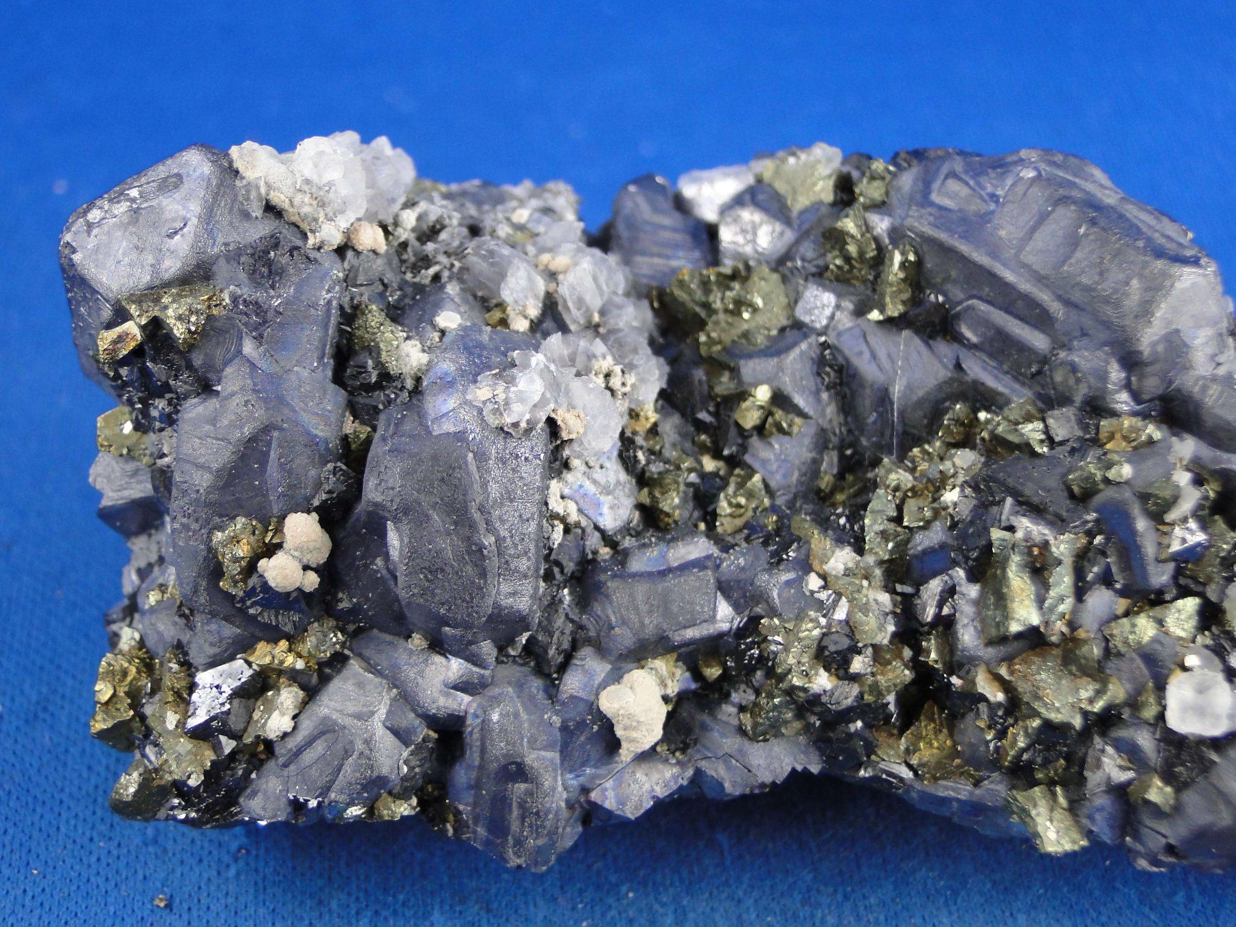 Mineralien & Heilsteine: Galena, Chalcopyrit, Pyrit und Quartz – Gebraucht aus Schinznach Bad von Demerald 2