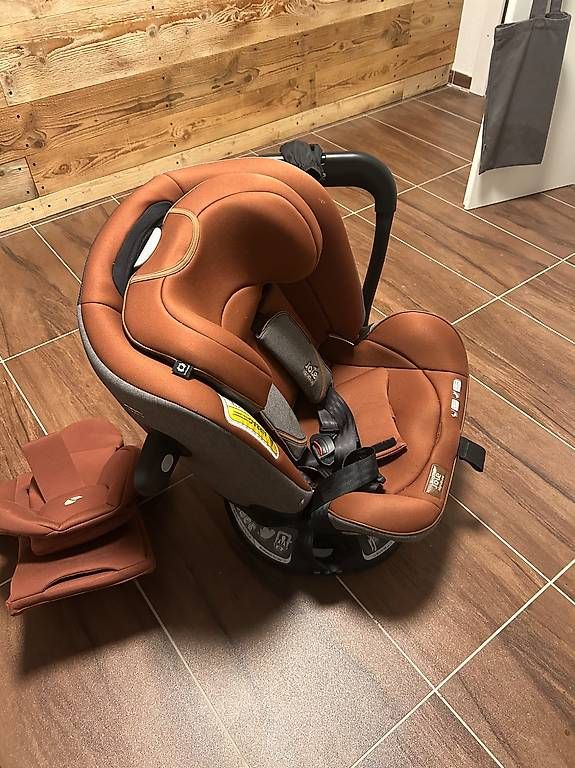 Seggiolini per auto: Siege auto joie ispin grow , rotatif – Usato da Suchy venduto da tza_86pn 1