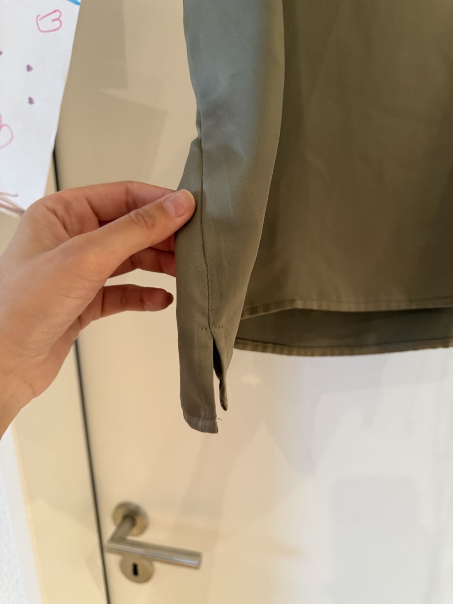 Top: Olivegruenes Top – Usato da Volketswil venduto da habibeoez 3