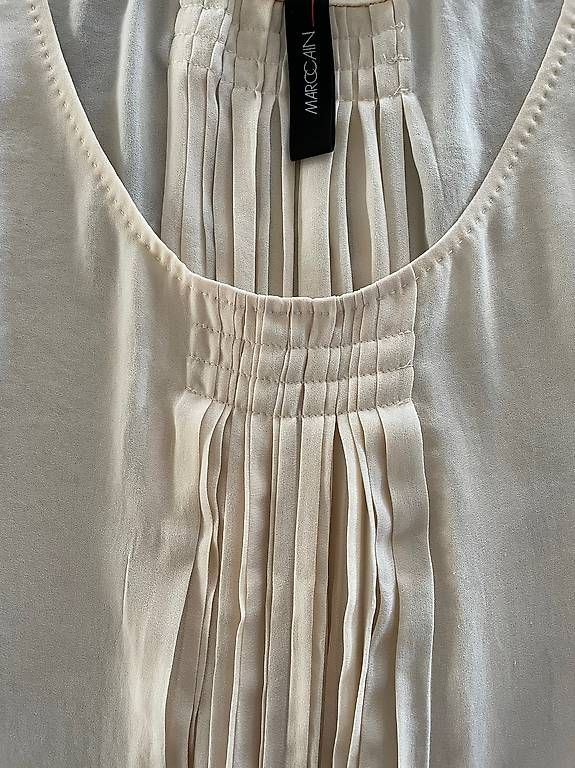 Tops: Marc Cain Seidentop – D'occasion à Meisterschwanden par xX3000Xx 2
