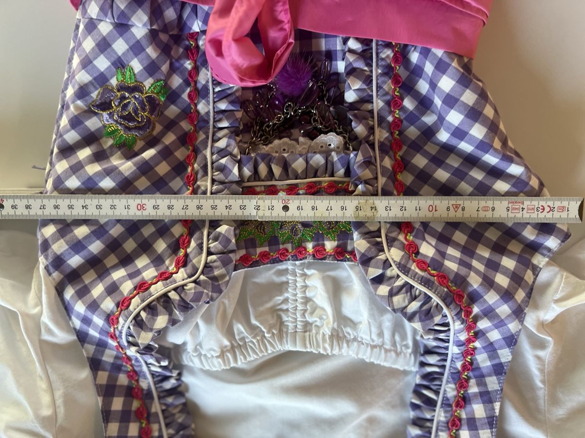 Vestiti: Dirndl – Usato da Zürich venduto da caro.ha. 9