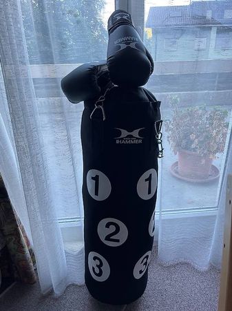 Boxsack Hammer mit Boxhandschuhen neu