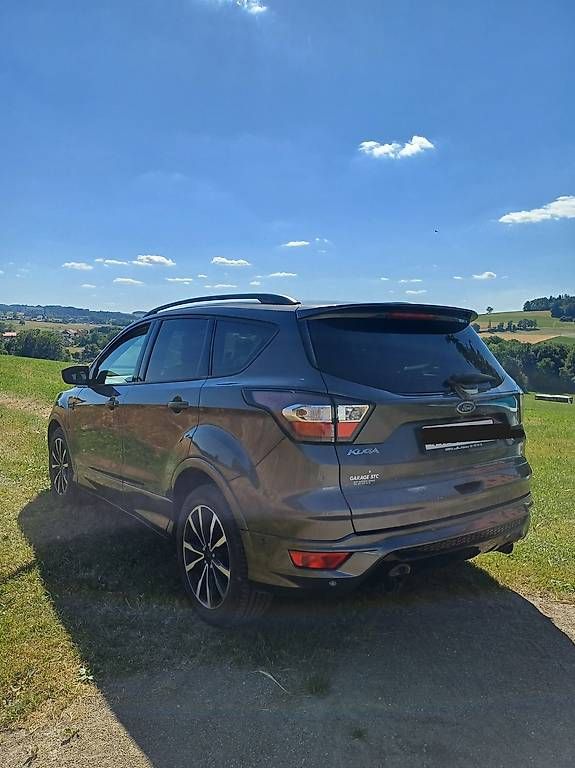 Automobili: Ford Kuga 2.0 TDCi 4x4 – Usato da Chavannes-Forts venduto da cha_v8pr 3