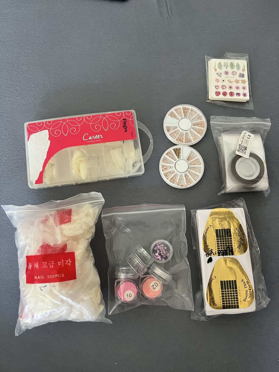 Künstliche Fingernägel: Set / Kit complet manucure & ongles - (Valeur > 150 CHF – Gebraucht aus Aigle von sow_m7gm 3