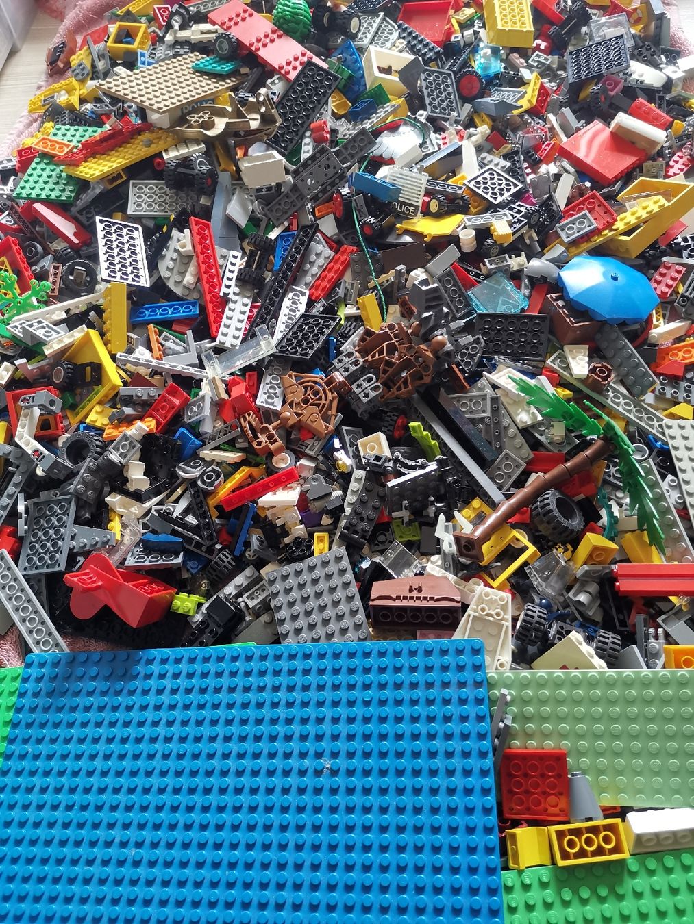 Lego Giocattoli: Lego "Schrott" ca 4,4 Kilo – Usato da Effretikon venduto da Superkarin7