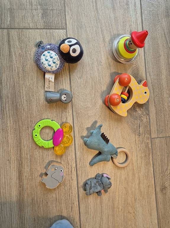Jouets: Diverse Babyspielsachen – D'occasion à Oetwil am See par del_29wl