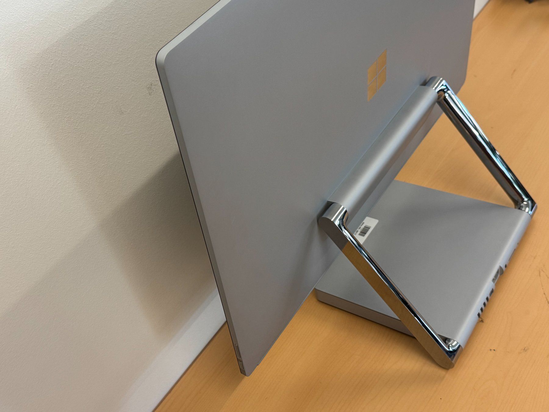 PC: Microsoft Surface Studio Gen 1 All-IN-One PC Windows 10 – Usato da Ebmatingen venduto da Revivetrade 4