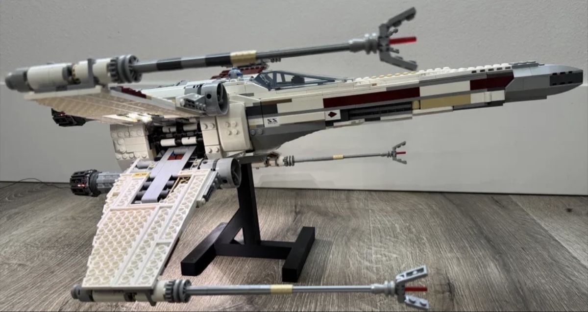 Sonstige Dekorationen & Accessoires: Support pour UCS 10240 X-Wing – Neu (gemäss Beschreibung) aus Yverdon-les-Bains von ido_w9qy 2